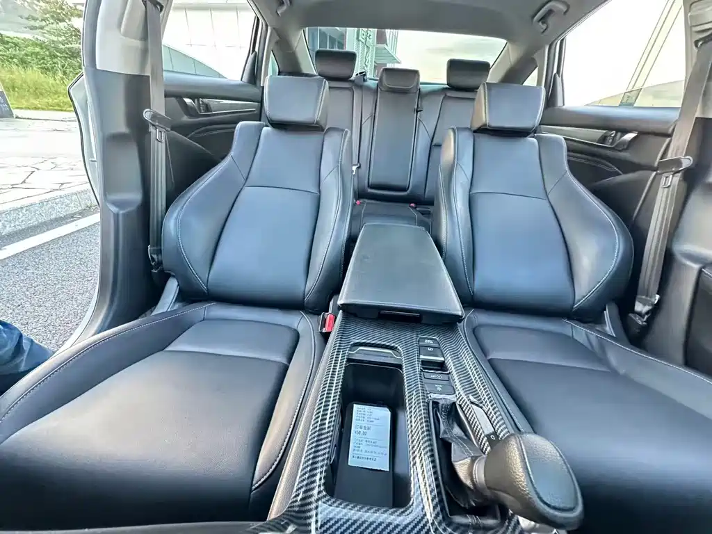 Honda Inspire — фото 11
