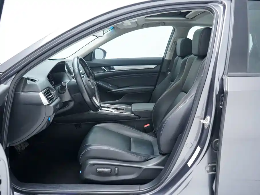 Honda Accord — фото 4