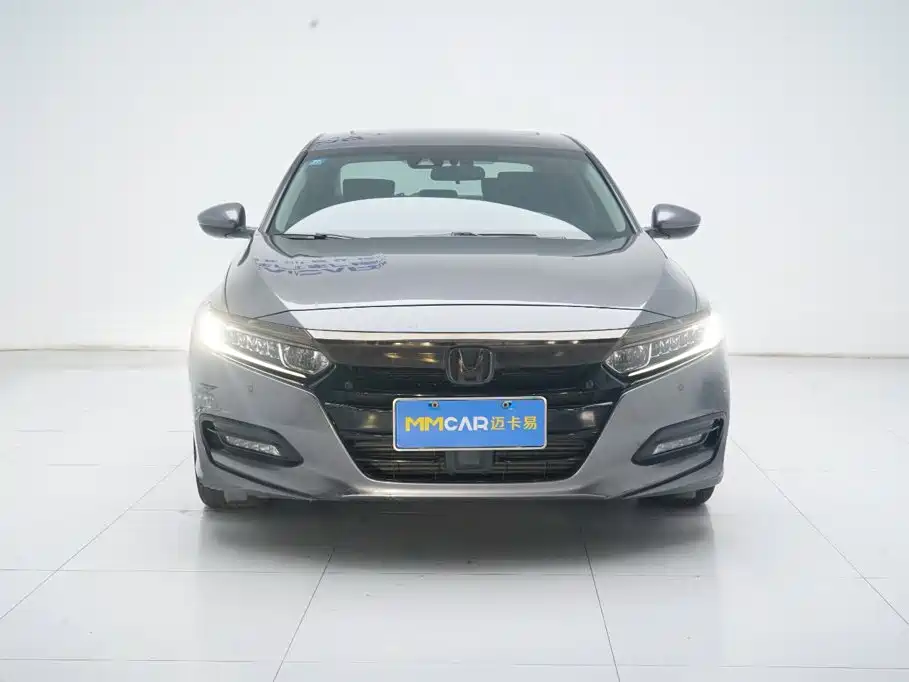 Honda Accord — фото 9