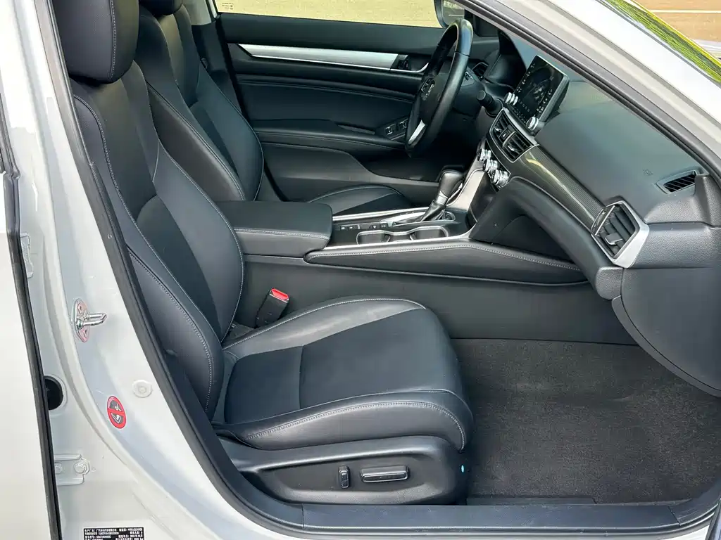 Honda Accord — фото 4