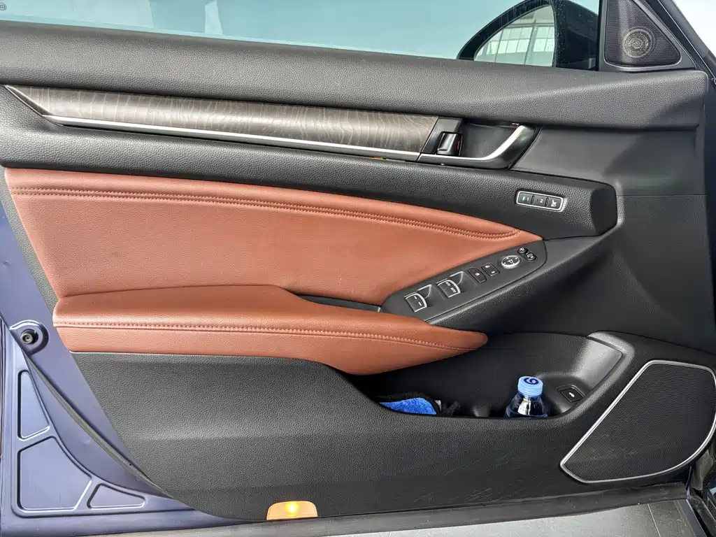 Honda Inspire — фото 15