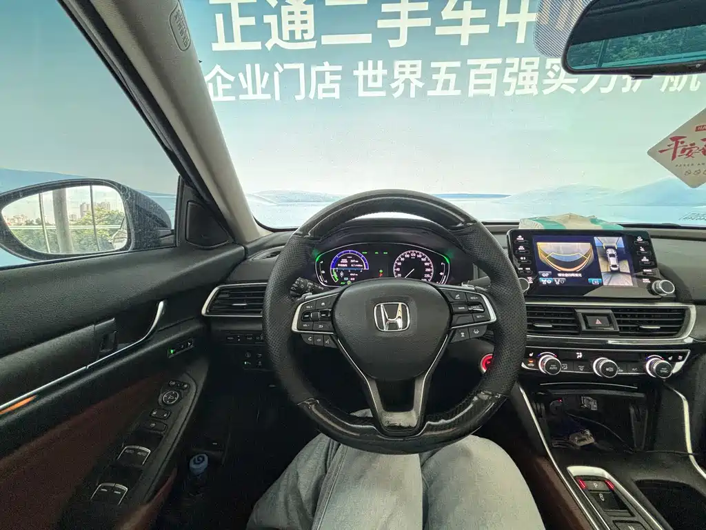 Honda Inspire — фото 17