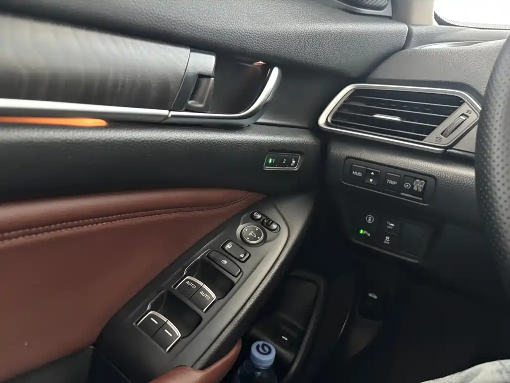 Honda Inspire — фото 19