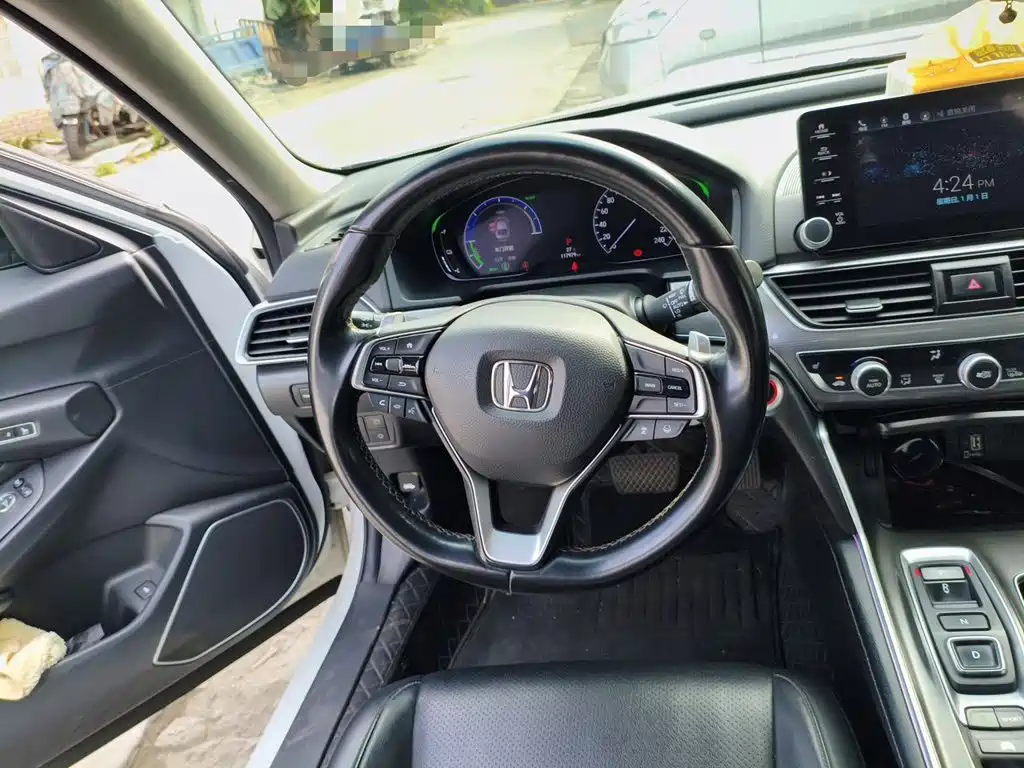 Honda Accord — фото 6