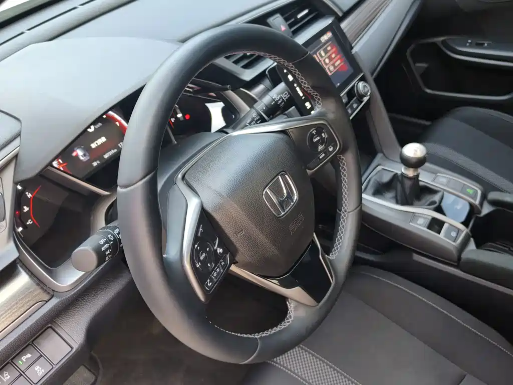 Honda Civic — фото 14