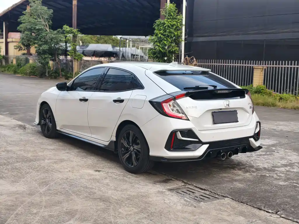 Honda Civic — фото 8
