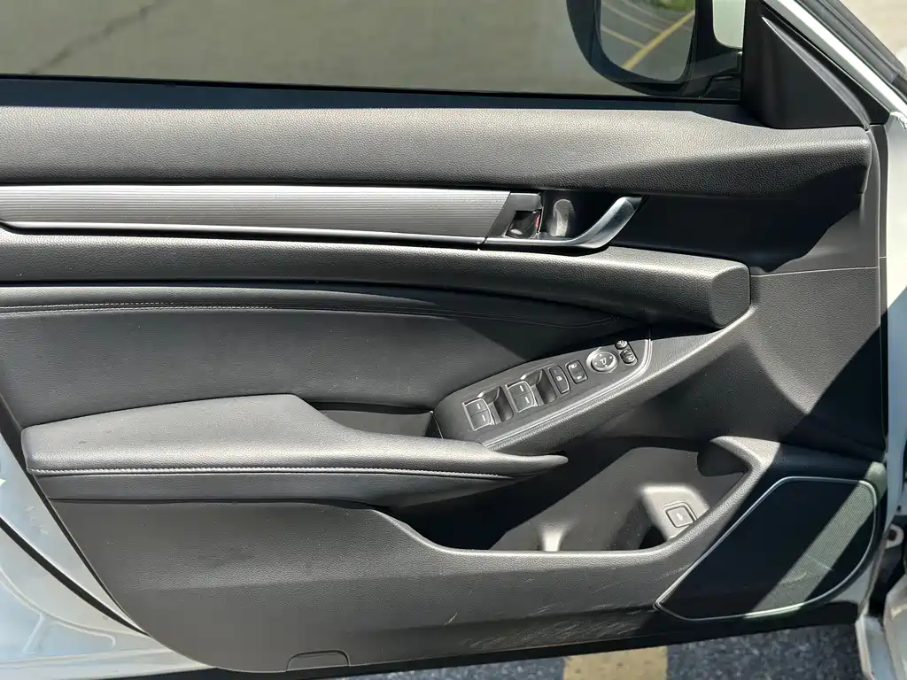 Honda Accord — фото 5