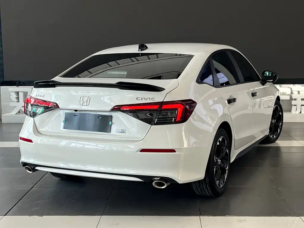 Honda Civic — фото 4