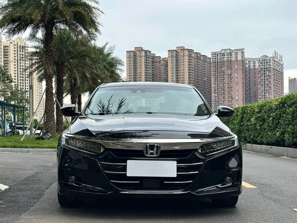 Honda Accord — фото 2