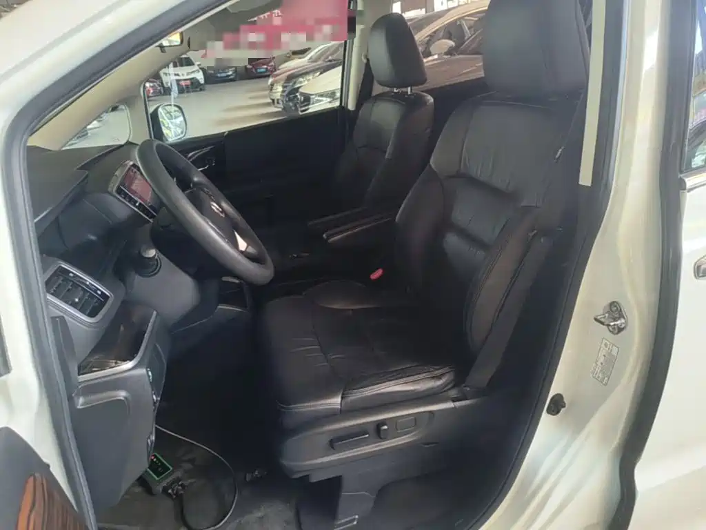 Honda Odyssey — фото 15