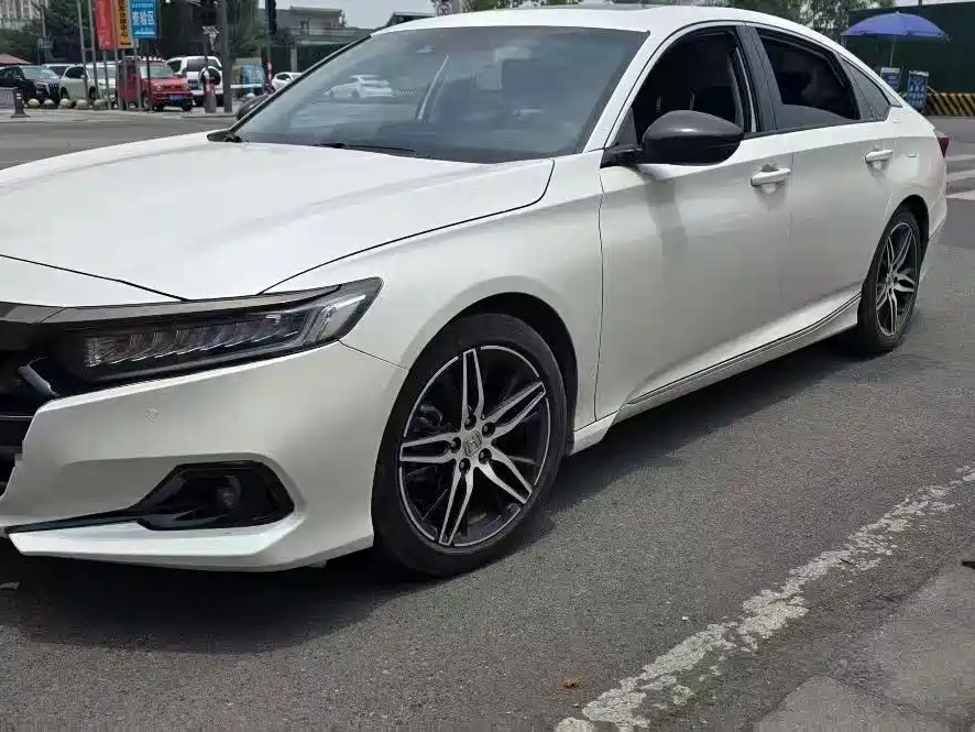 Honda Accord — фото 2