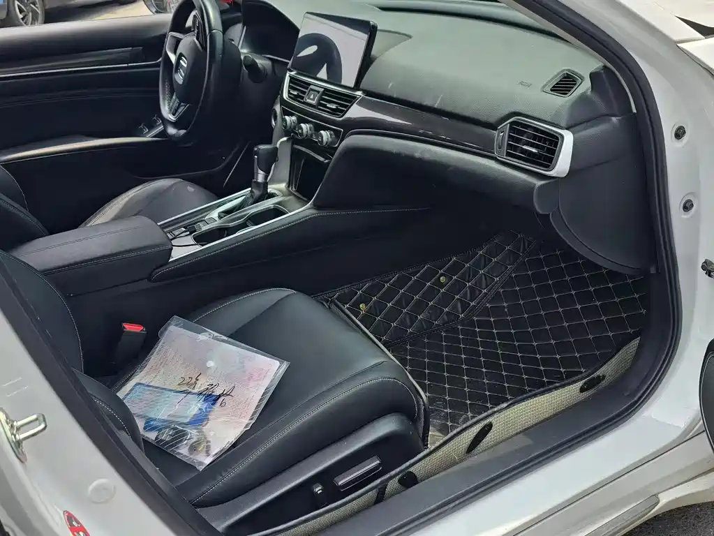 Honda Accord — фото 6