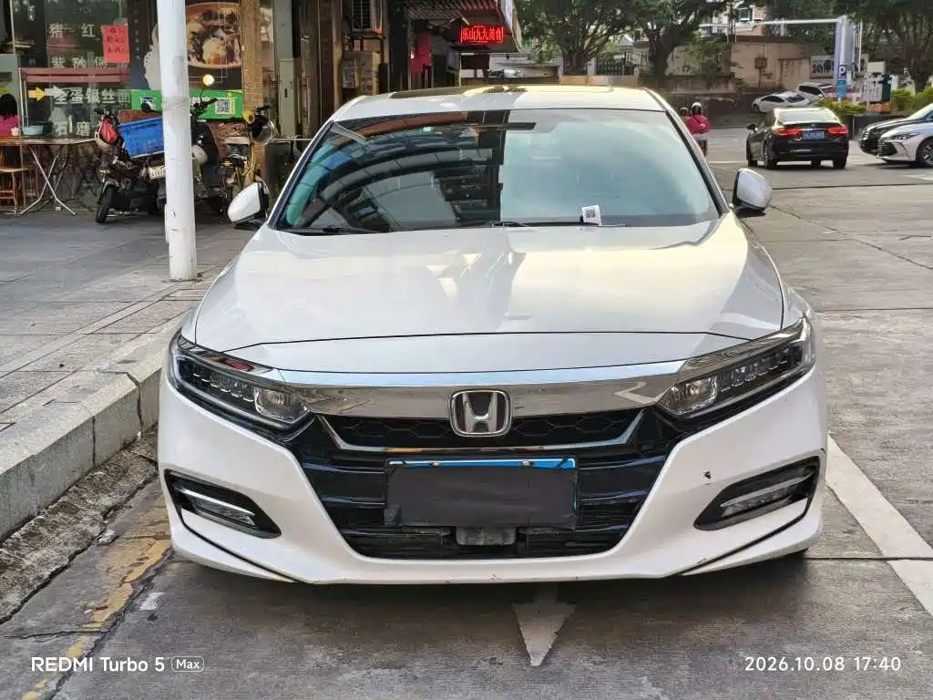 Honda Accord — фото 2