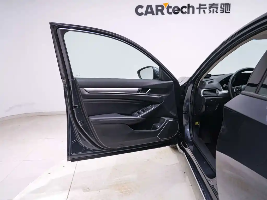 Honda Accord — фото 14