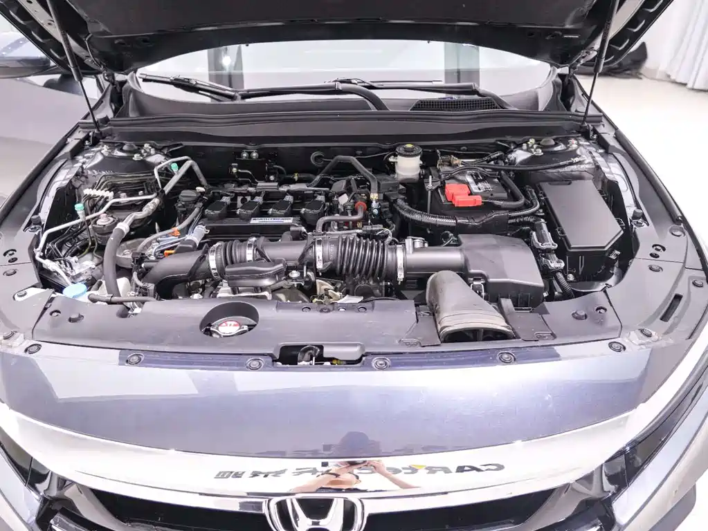 Honda Accord — фото 19