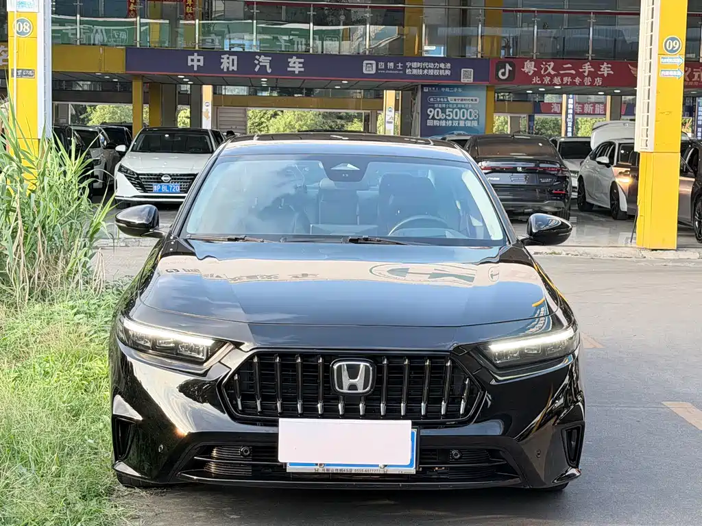 Honda Inspire — фото 2