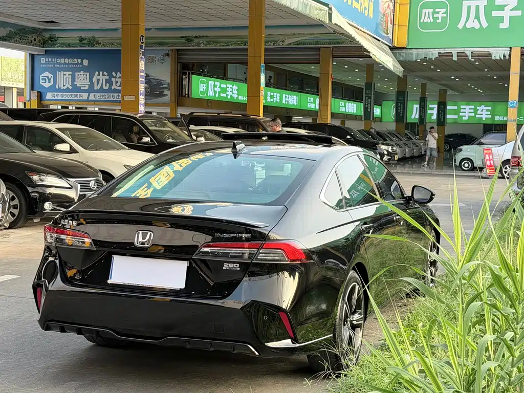 Honda Inspire — фото 11