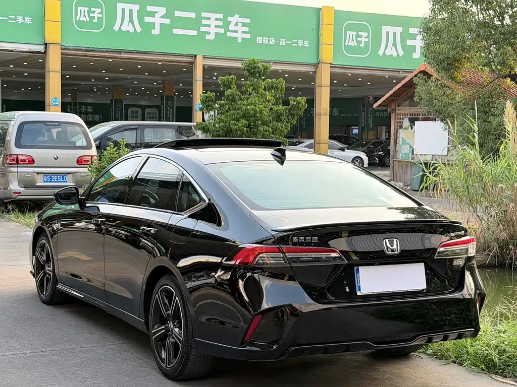 Honda Inspire — фото 13