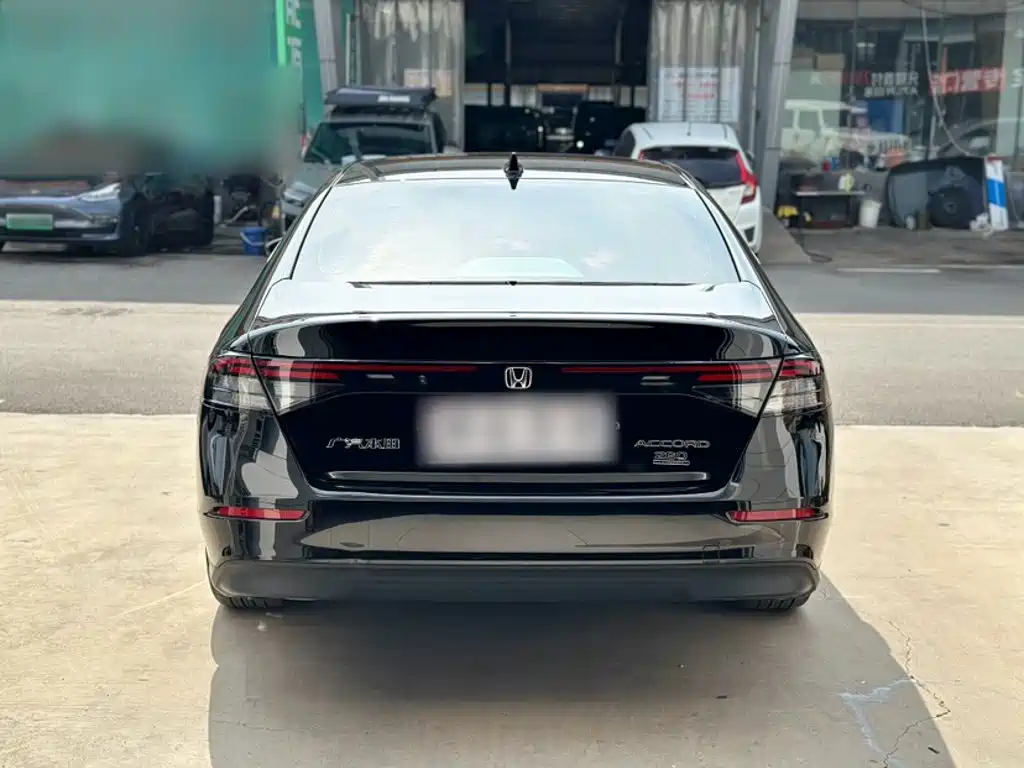 Honda Accord — фото 5
