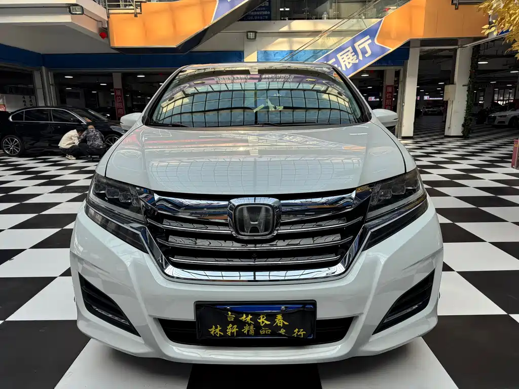 Honda Elysion — фото 2