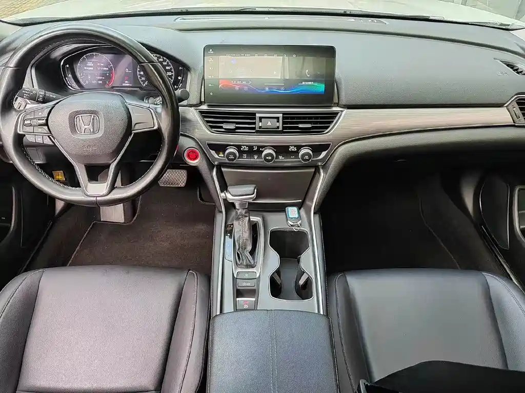 Honda Accord — фото 6