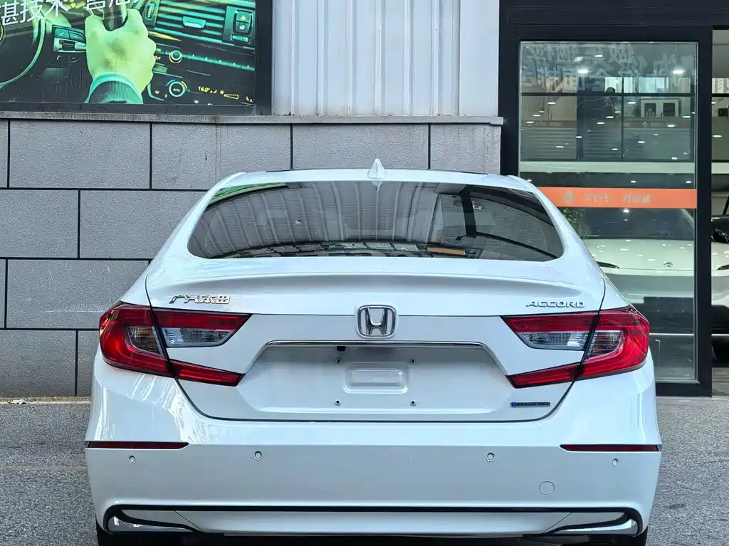 Honda Accord — фото 14