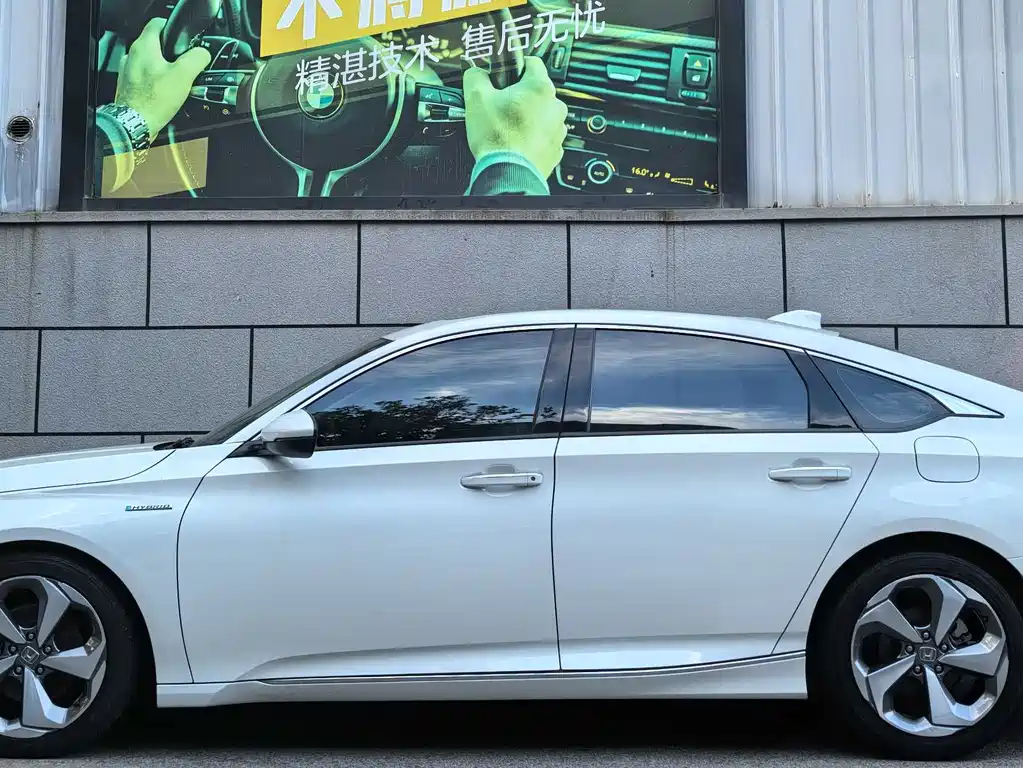 Honda Accord — фото 5