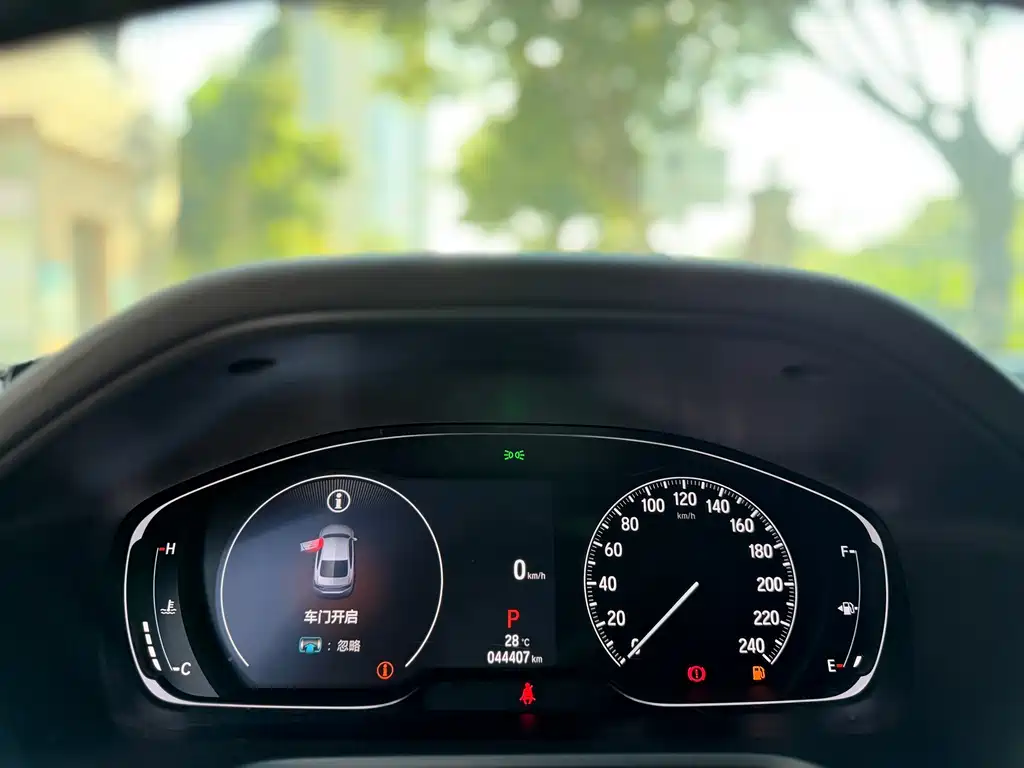 Honda Accord — фото 9