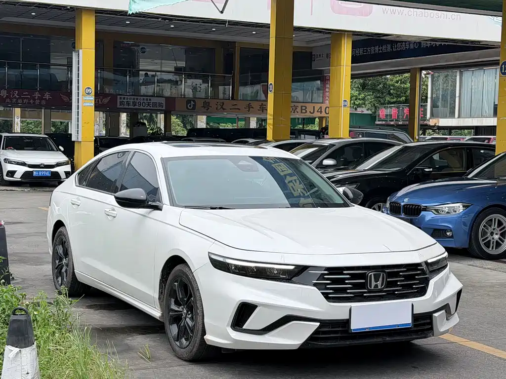 Honda Accord — фото 3