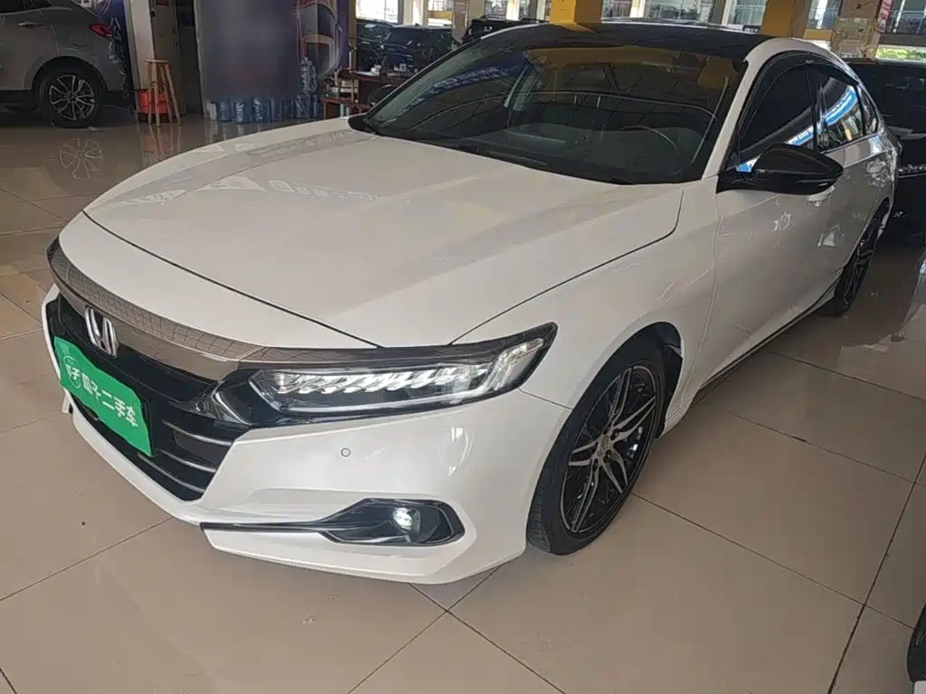 Honda Accord — фото 2