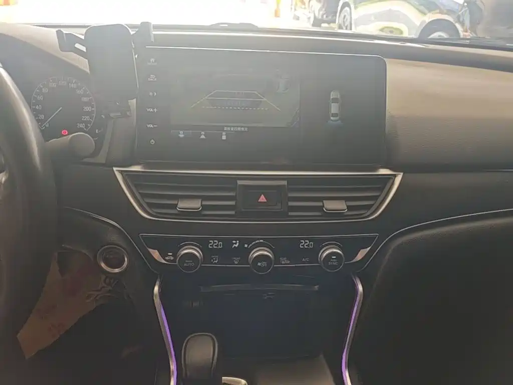 Honda Accord — фото 13