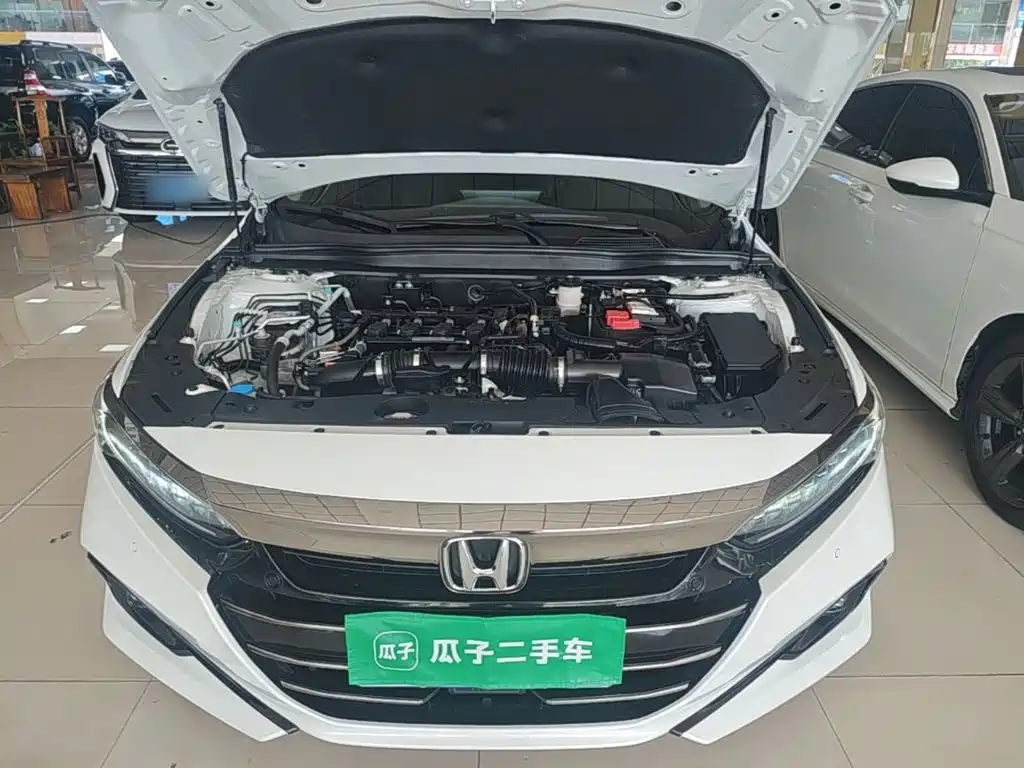 Honda Accord — фото 20