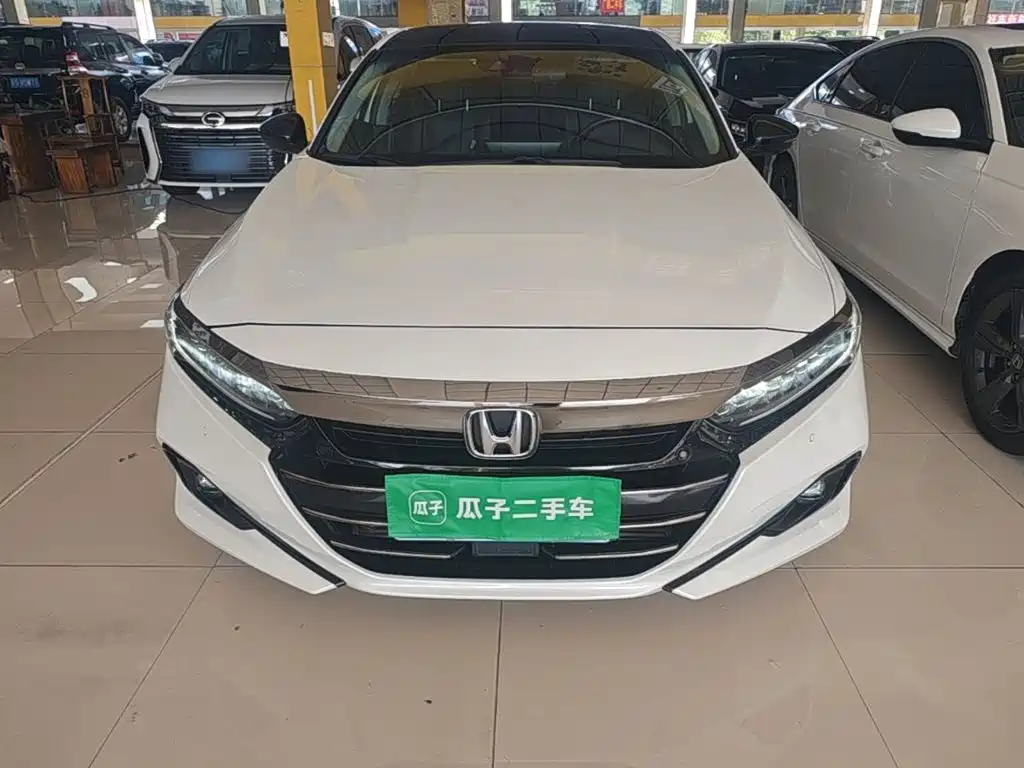 Honda Accord — фото 3
