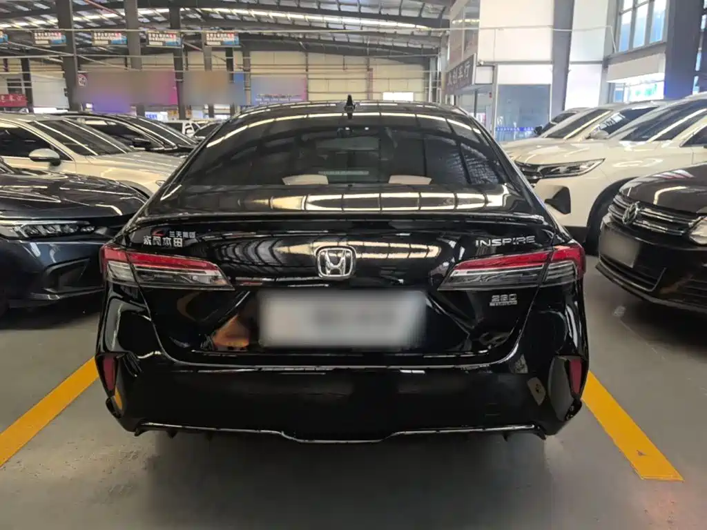 Honda Inspire — фото 6