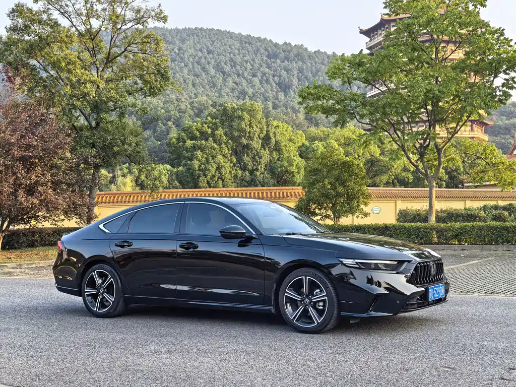 Honda Inspire — фото 4
