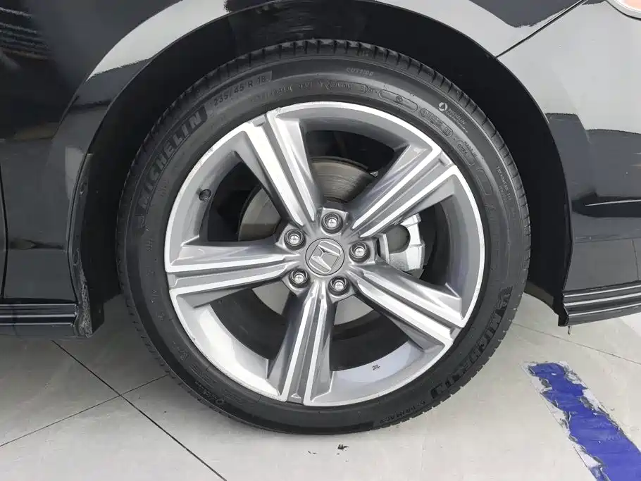 Honda Accord — фото 6