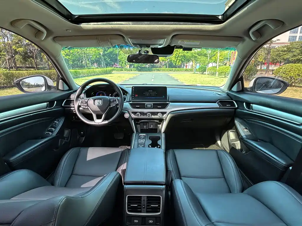 Honda Accord — фото 5
