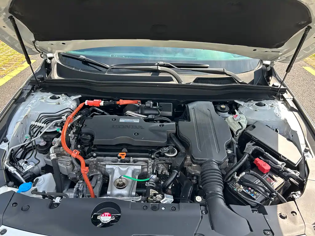 Honda Accord — фото 10