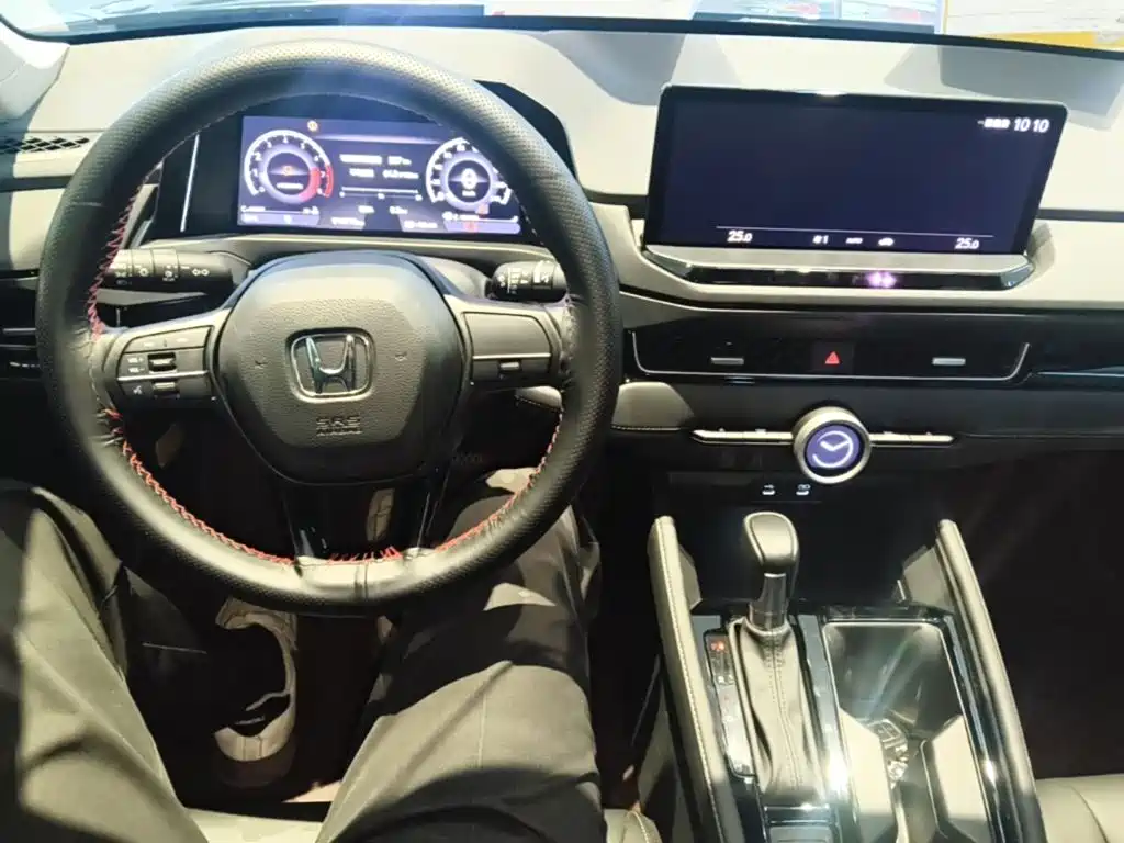 Honda Inspire — фото 10