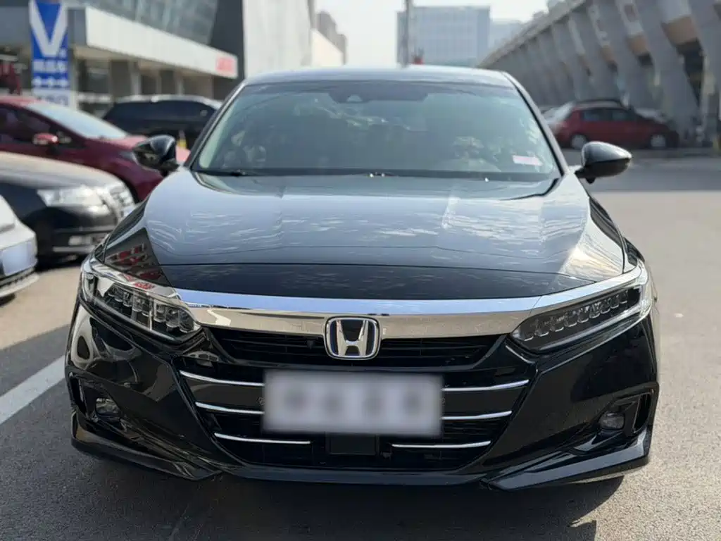 Honda Accord — фото 4