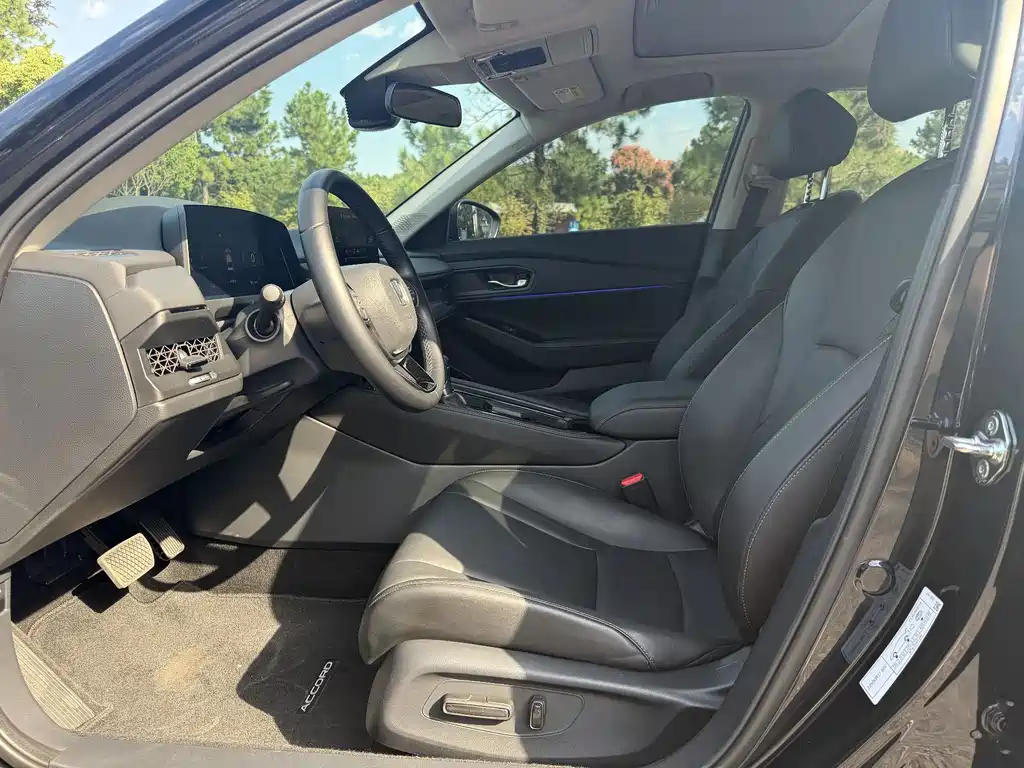 Honda Accord — фото 5