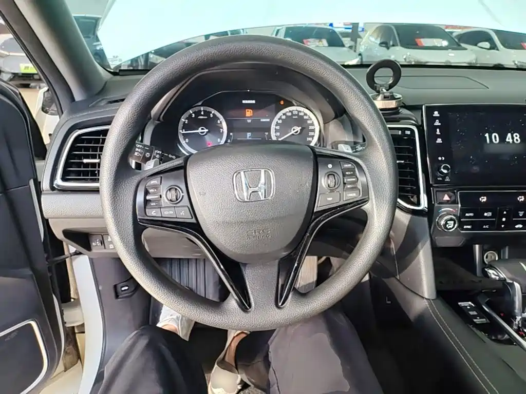 Honda UR-V — фото 11