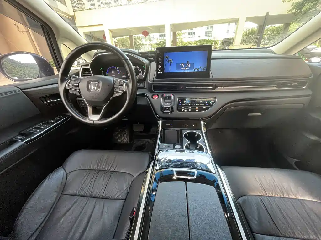 Honda Odyssey — фото 11