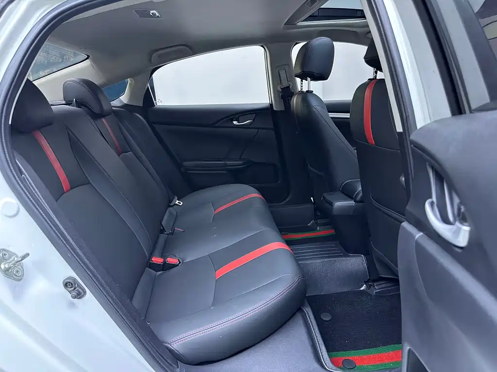 Honda Civic — фото 13