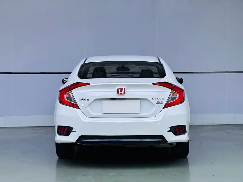 Honda Civic — фото 5