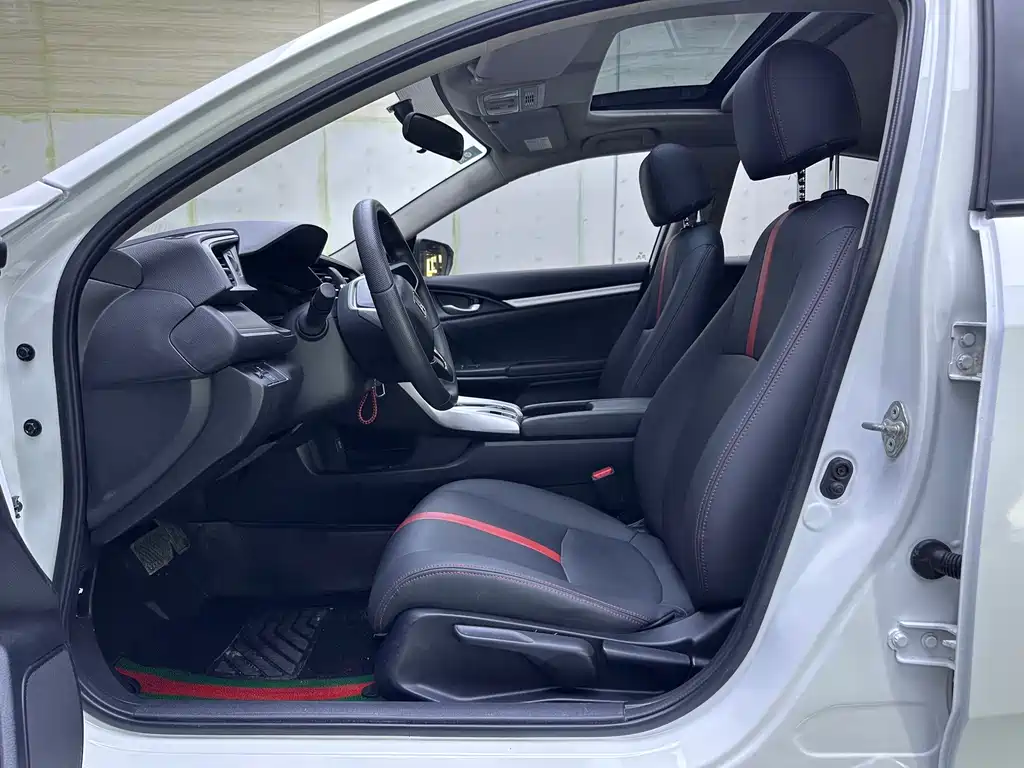 Honda Civic — фото 8