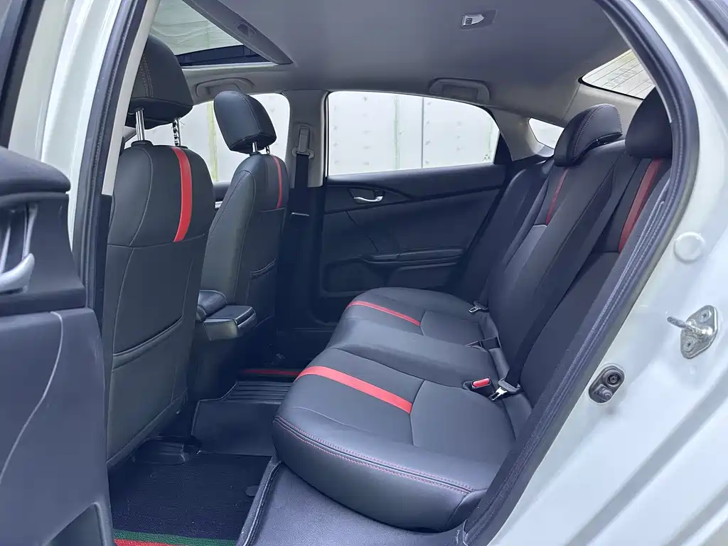 Honda Civic — фото 9