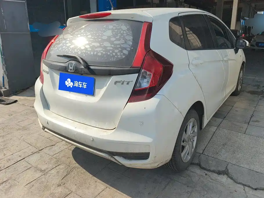 Honda Fit — фото 3