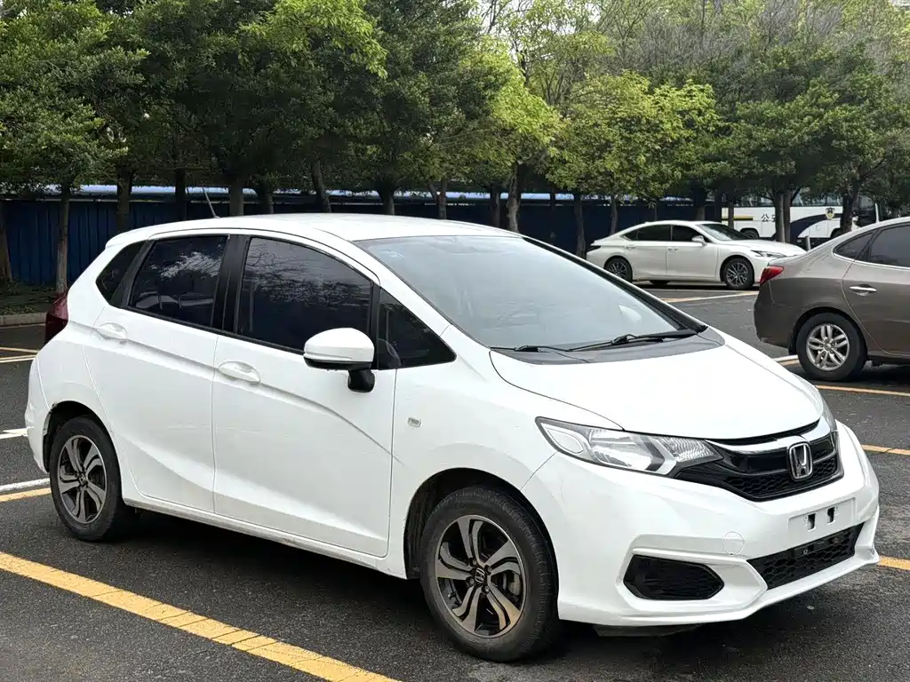 Honda Fit — фото 3