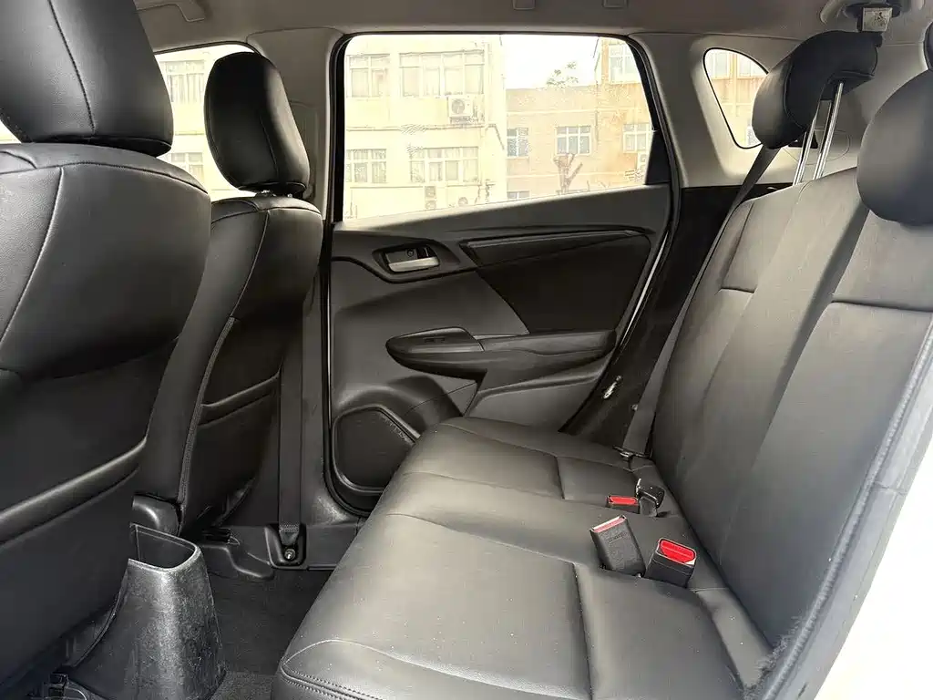 Honda Fit — фото 5